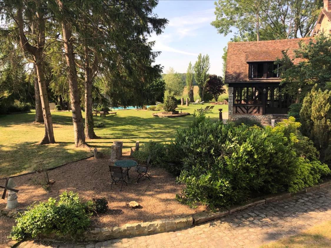 Отель Le Domaine Du Moulin Foulon Эссе Экстерьер фото